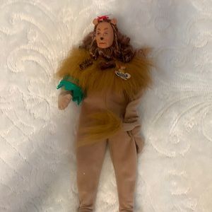 Cowardly lion Barbie series 1990s